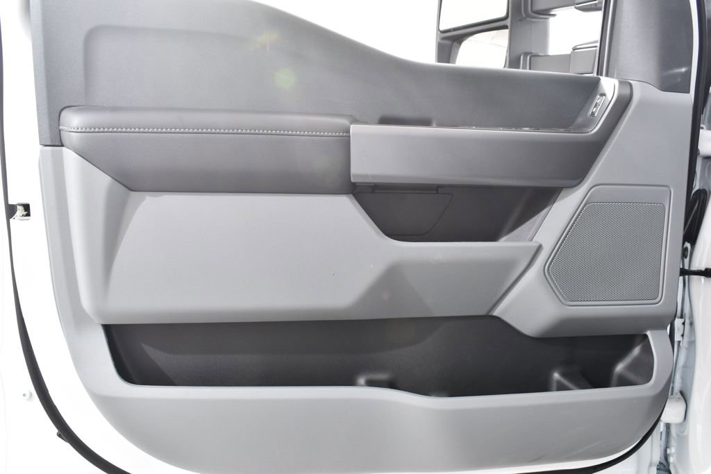 New 2025 Ford F550 XLT w/ XLT Value Package image 22