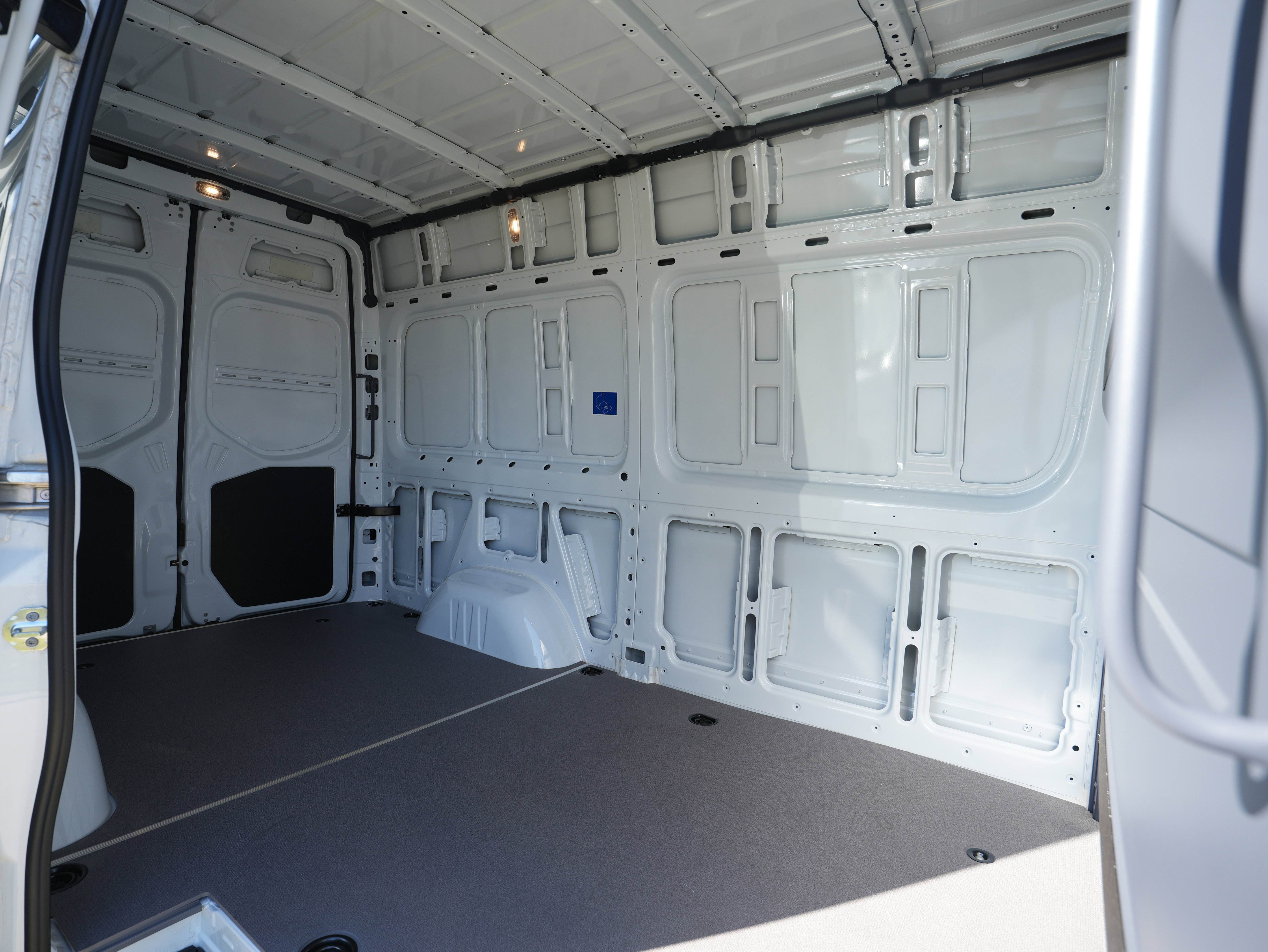 New 2025 Mercedes-Benz Sprinter 2500 image 20