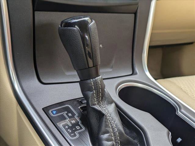 Used 2015 Toyota Camry LE w/ Four Season Floor Mat Package image 13