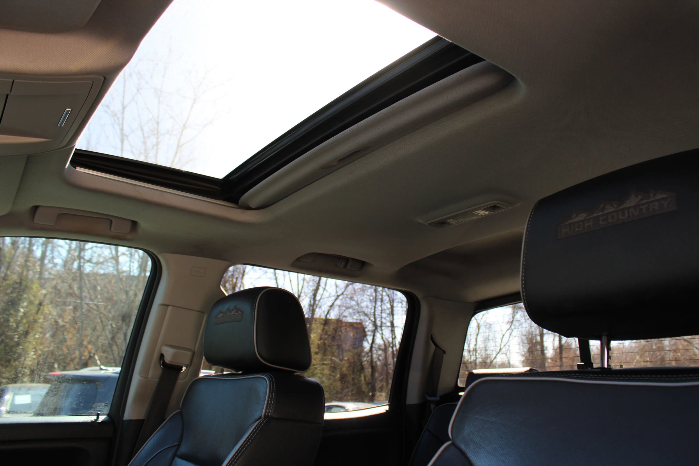 Used 2019 Chevrolet Silverado 2500 High Country w/ Duramax Plus Package image 22