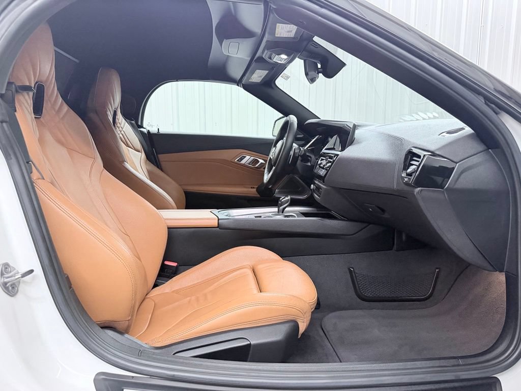 Used 2020 BMW Z4 M40i w/ Executive Package RWD image 54