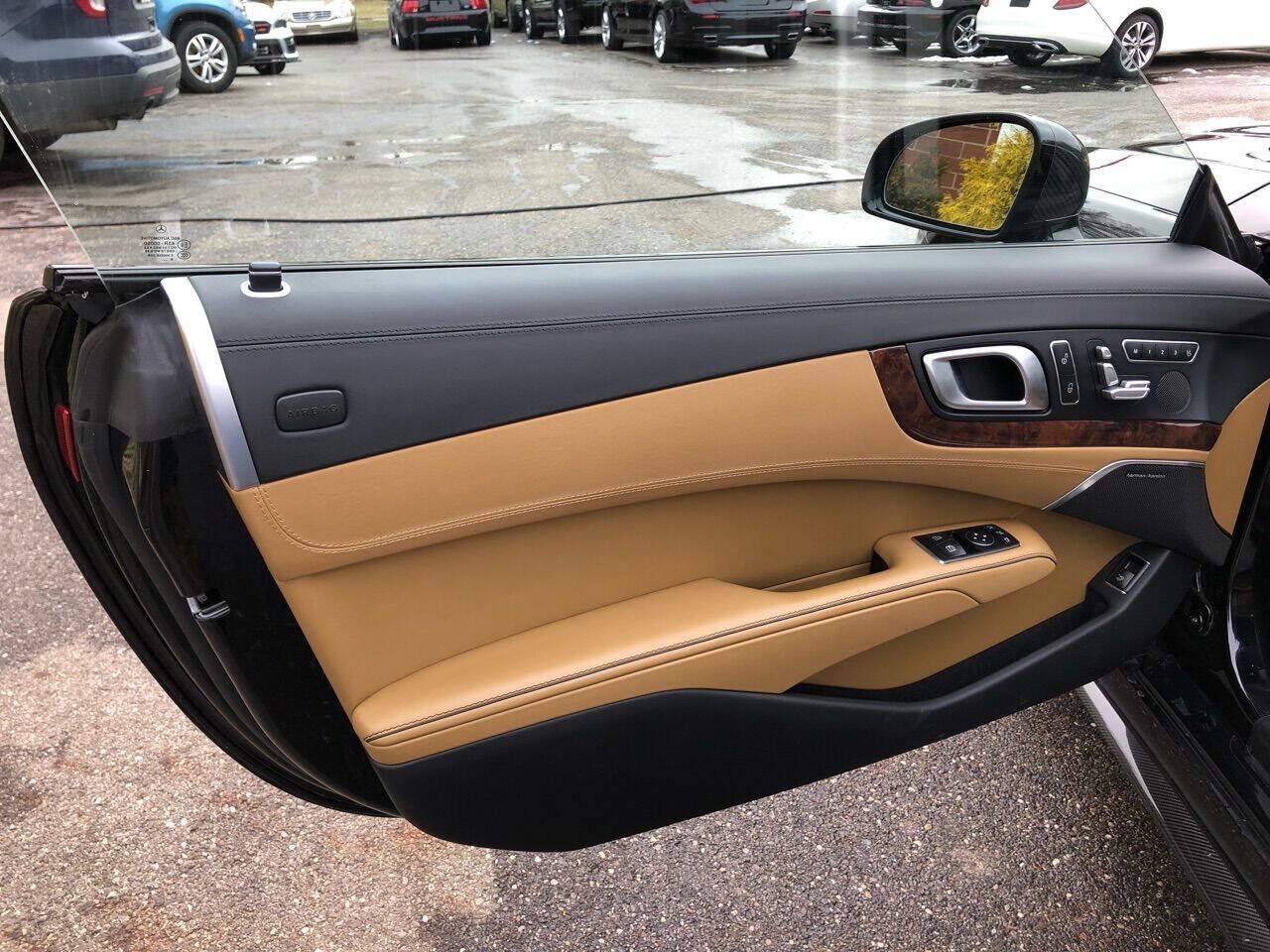Used 2017 Mercedes-Benz SL 63 AMG image 29