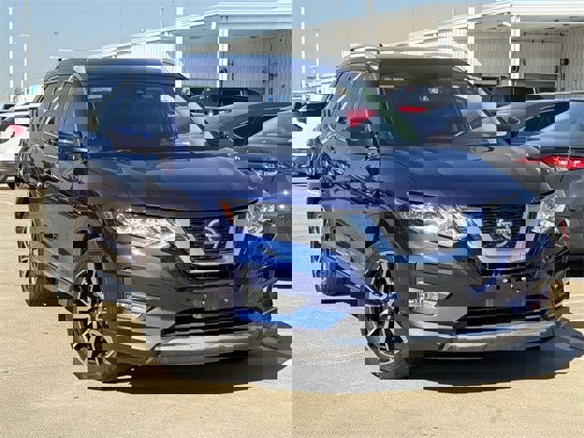 Used 2020 Nissan Rogue SL w/ Premium Package