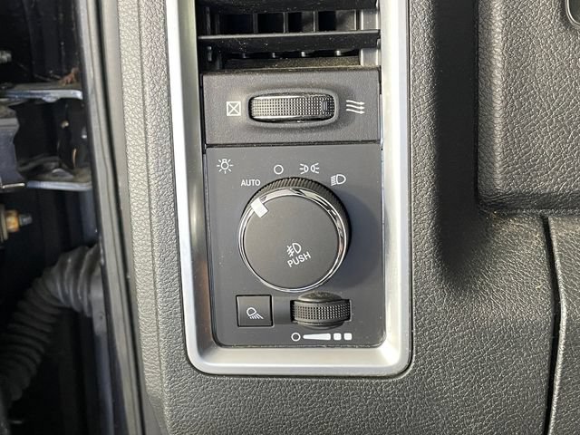 Used 2016 RAM 3500 Laramie Longhorn AWD/4WD image 14