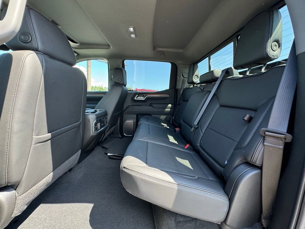 Used 2025 GMC Sierra 1500 Denali AWD/4WD image 39