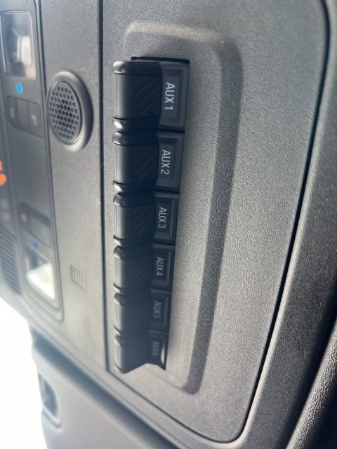 Used 2022 Ford Bronco Badlands image 9