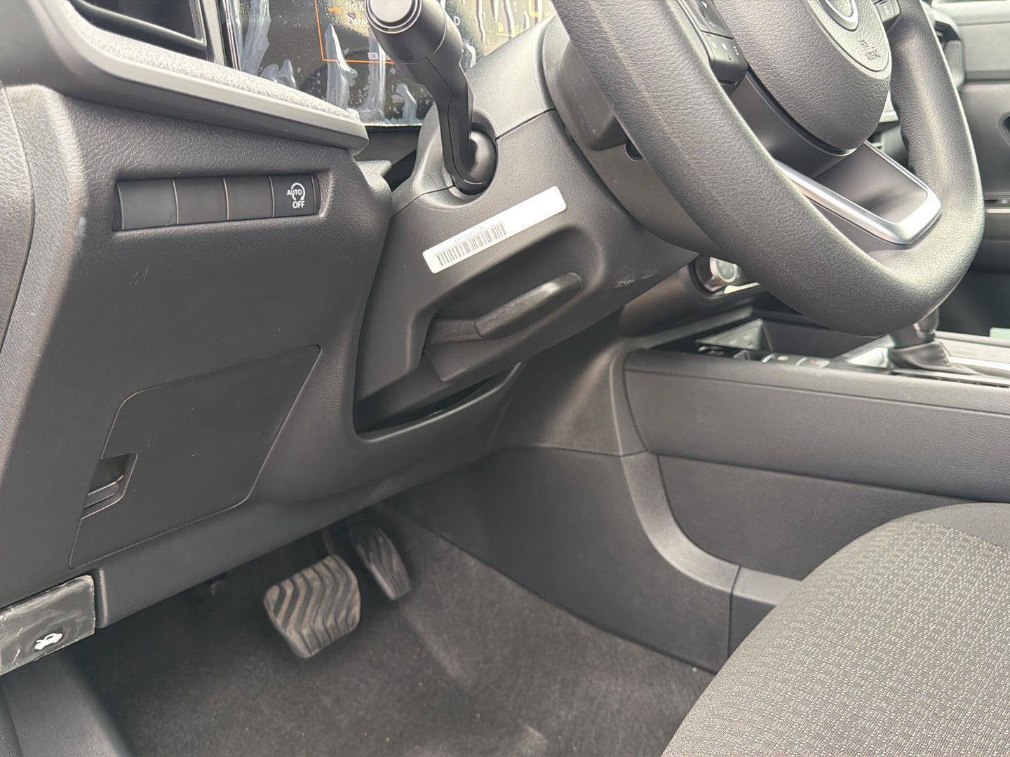 New 2027 Nissan Kicks S FWD image 9