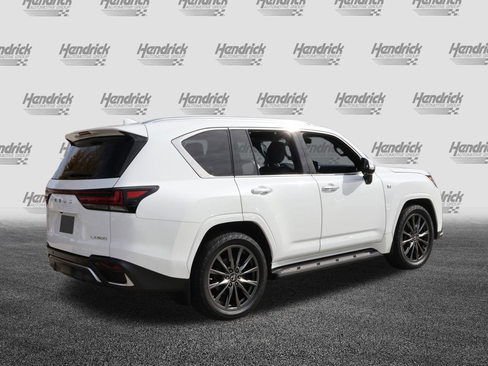 Used 2023 Lexus LX 600 F Sport image 9
