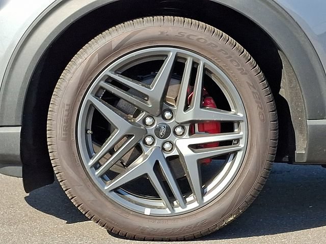 Used 2025 Ford Explorer ST AWD/4WD image 8
