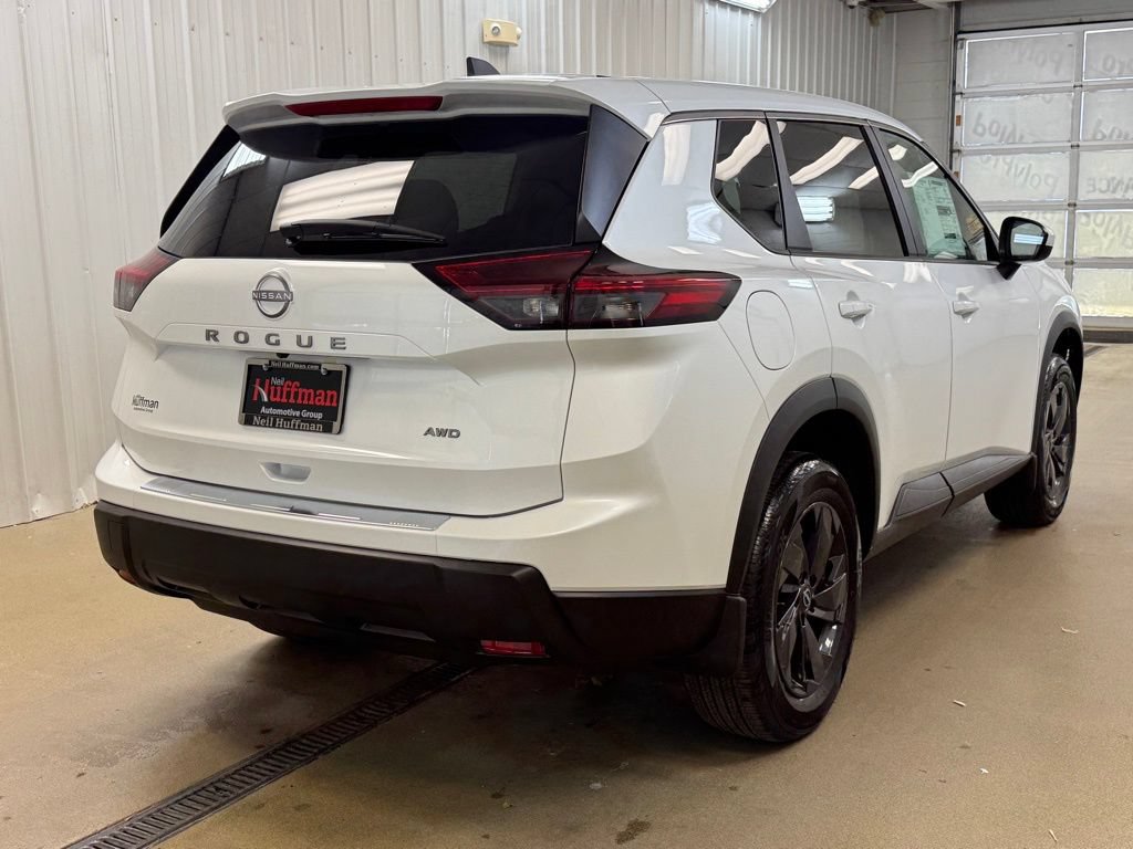 New 2026 Nissan Rogue SV w/ Cold Weather Package AWD/4WD image 5