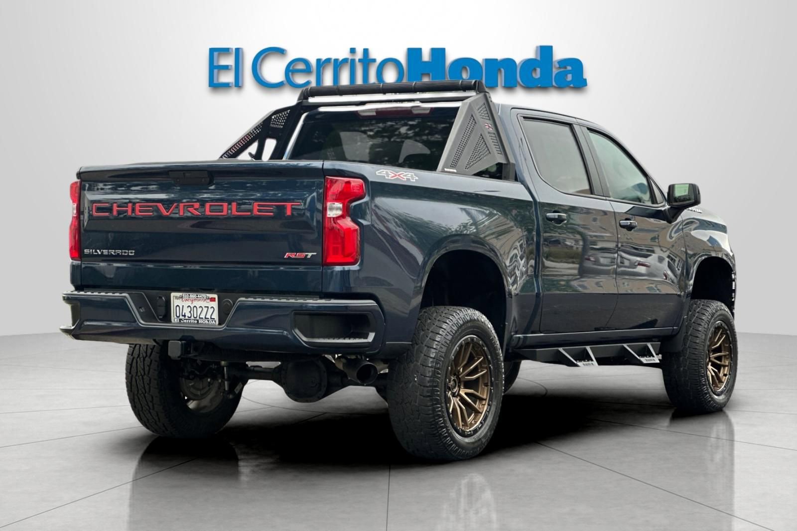 Used 2020 Chevrolet Silverado 1500 RST w/ All-Star Edition AWD/4WD image 3