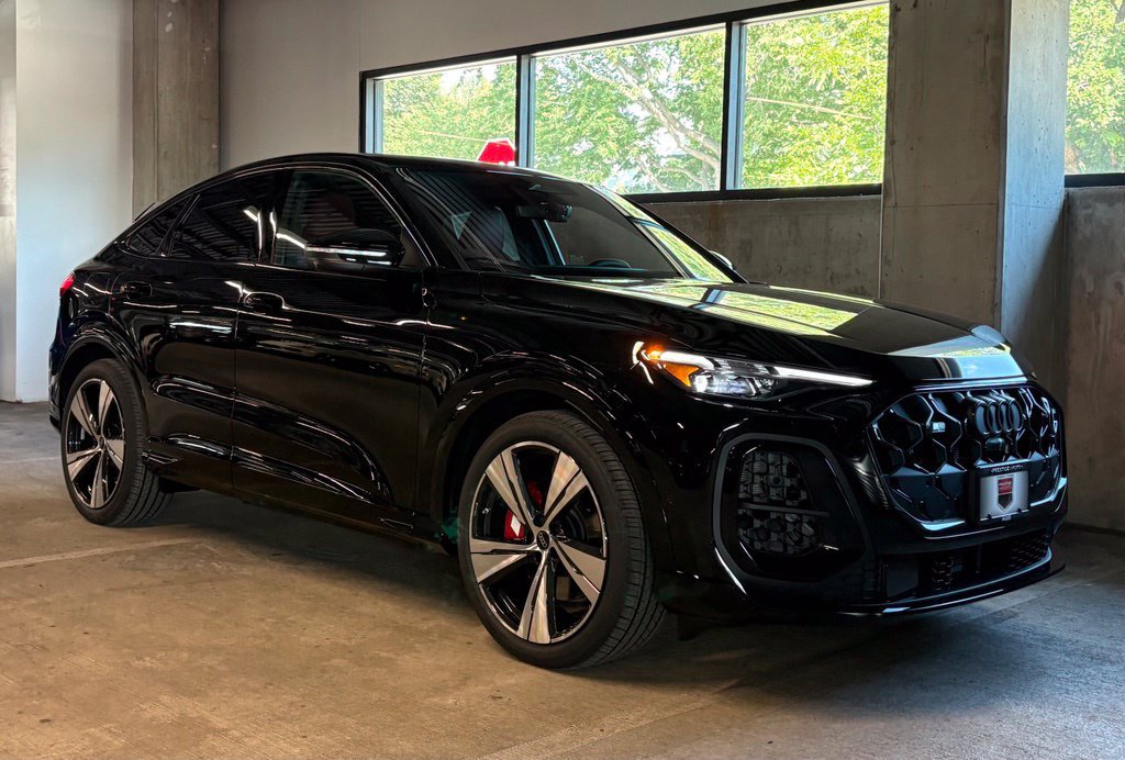 New 2026 Audi SQ5 Prestige AWD/4WD image 12