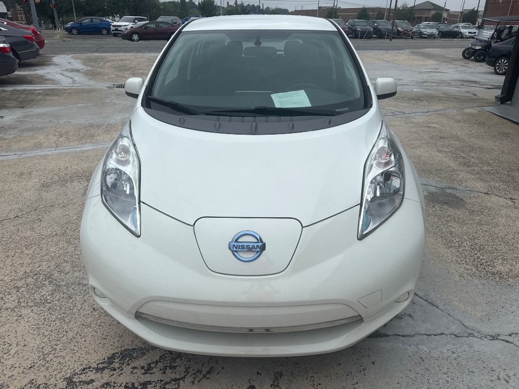 Used 2015 Nissan Leaf S w/ Charge Package FWD image 5