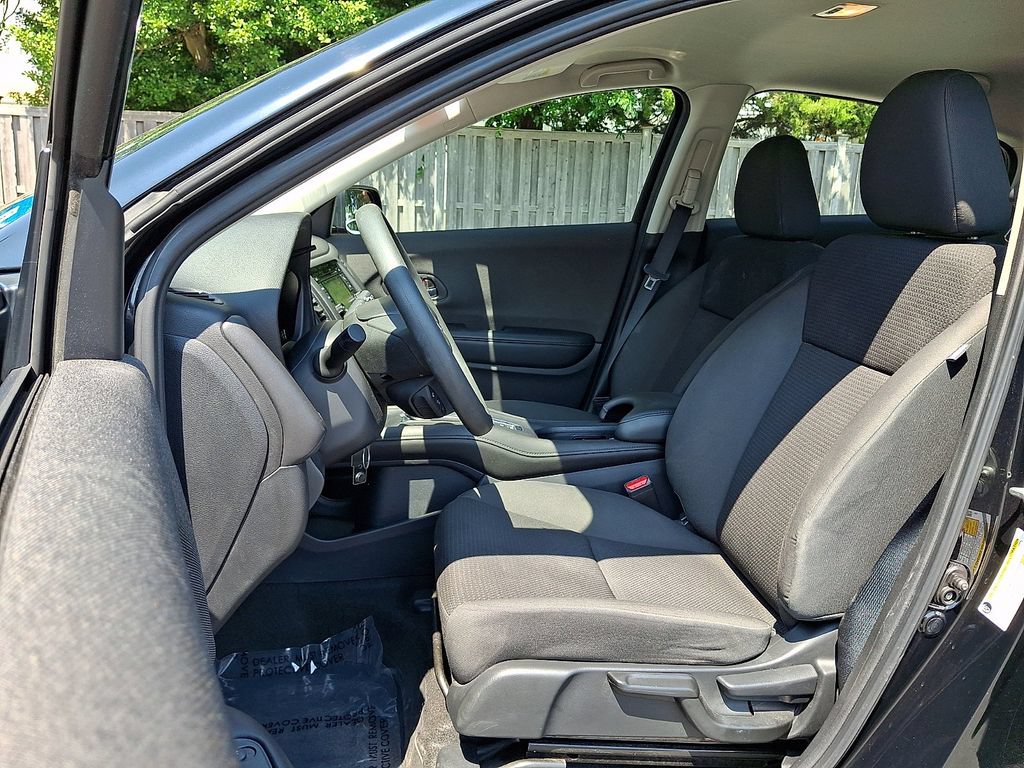 Used 2020 Honda HR-V LX image 14