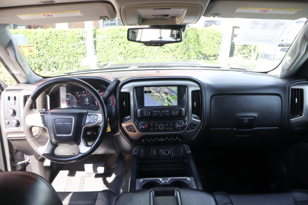 Used 2015 GMC Sierra 2500 Denali w/ Duramax Plus Package AWD/4WD image 30