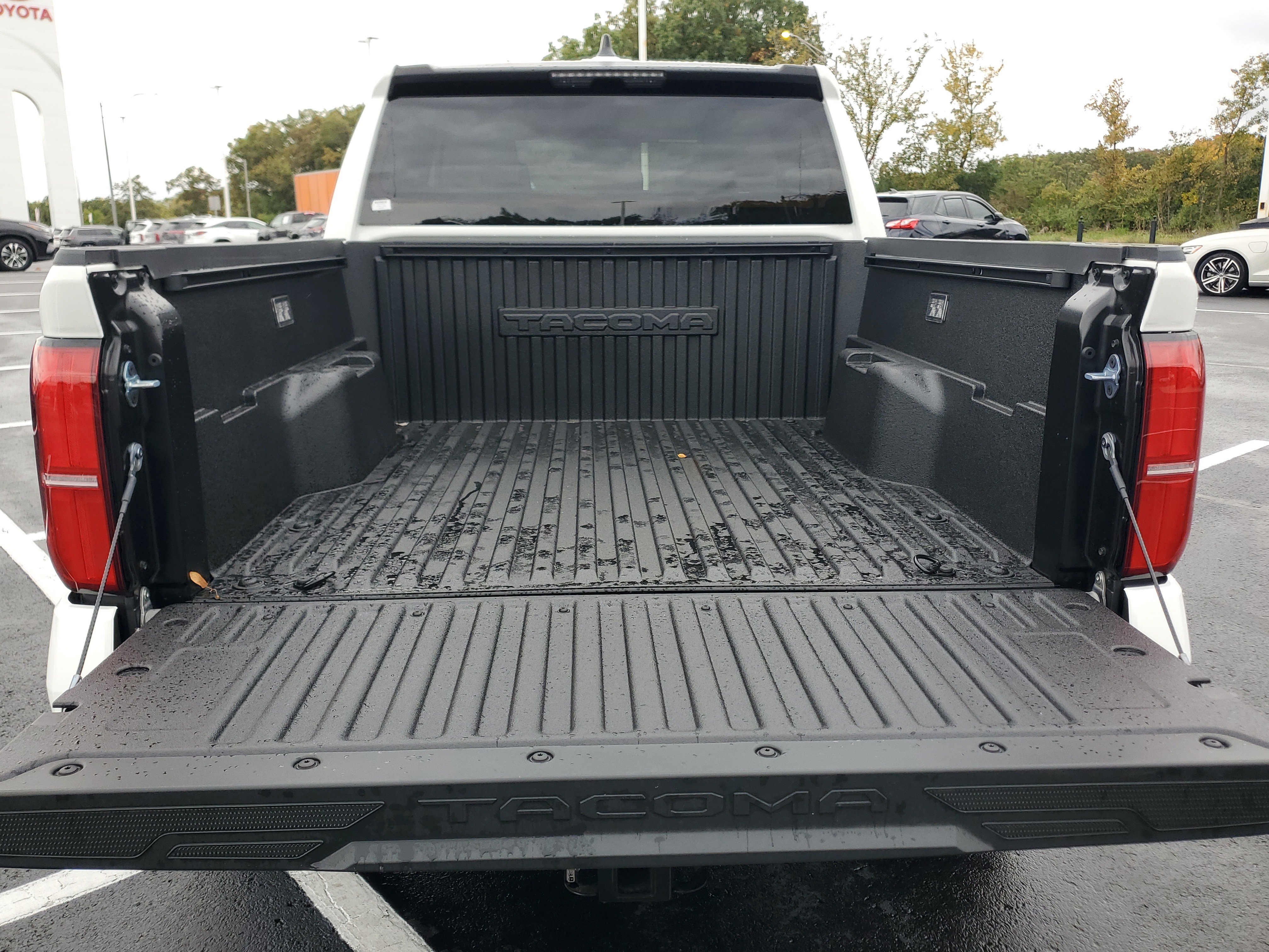 New 2025 Toyota Tacoma SR5 image 9