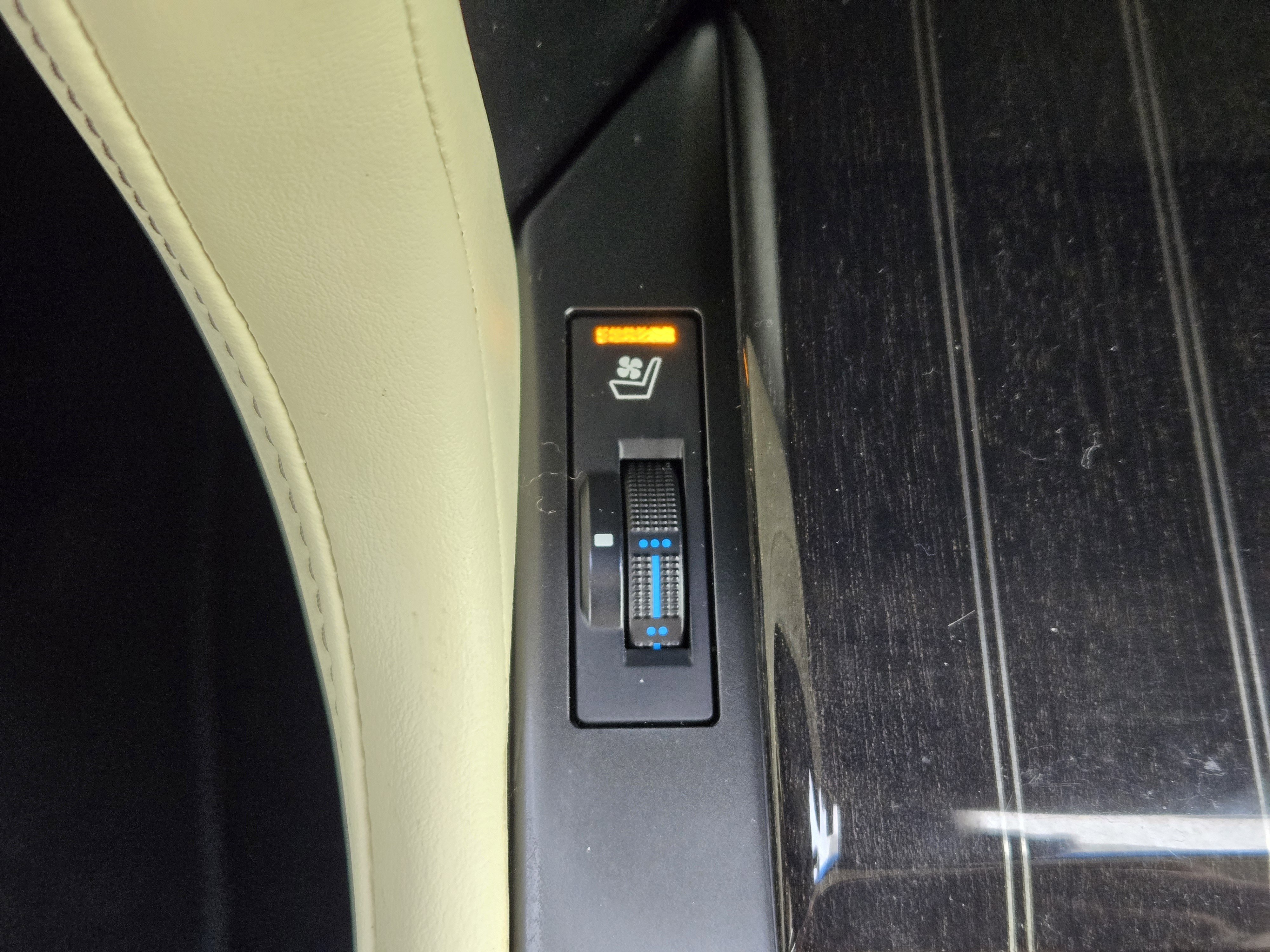 Used 2023 Lexus GX 460 Premium w/ Premium Package AWD/4WD image 26