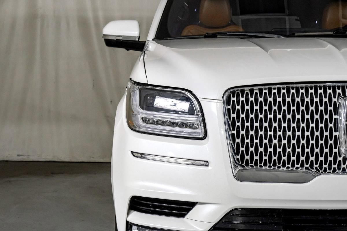 Used 2020 Lincoln Navigator L Reserve w/ Equipment Group 208A Reserve image 41