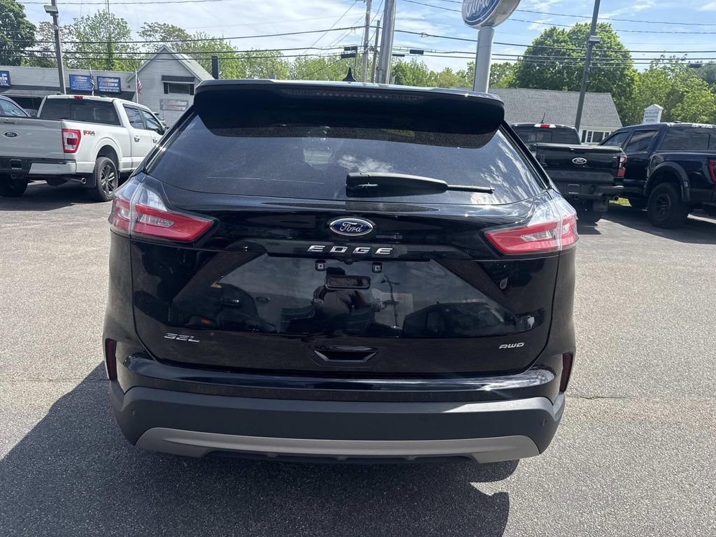 Used 2023 Ford Edge SEL w/ Convenience Package AWD/4WD image 4
