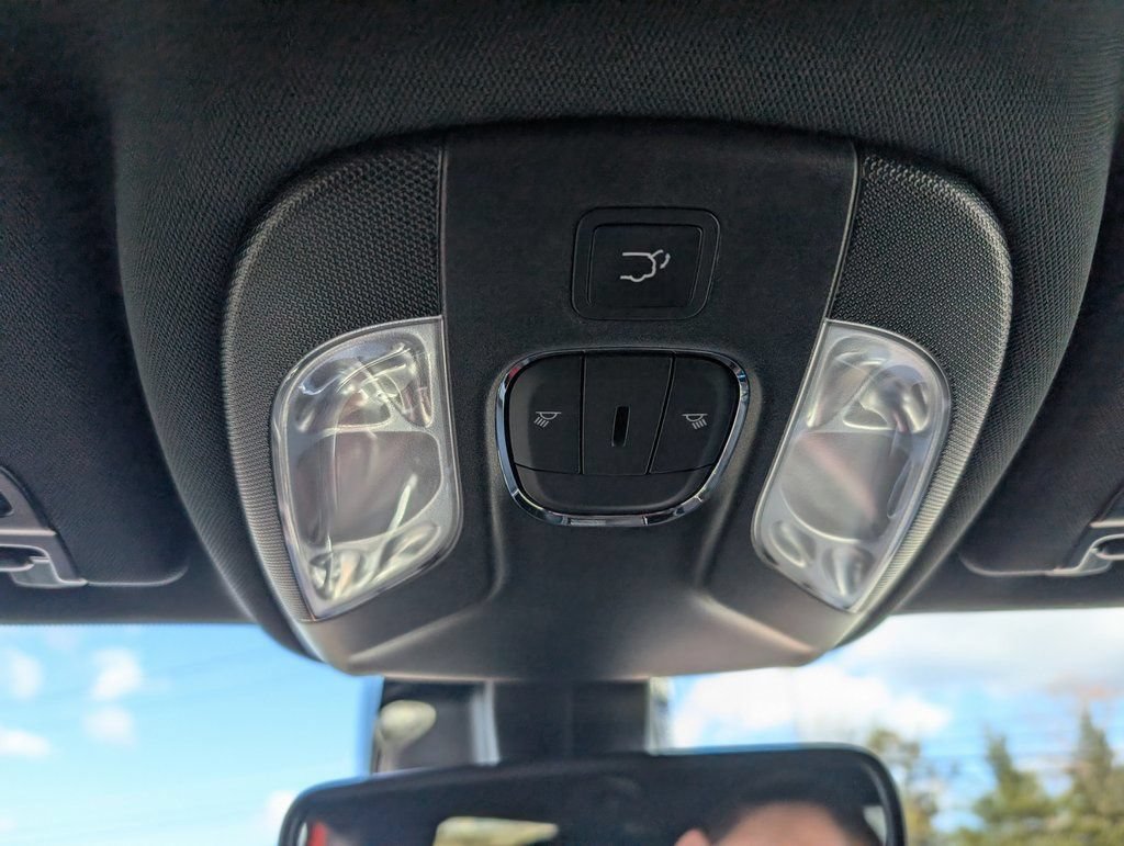 New 2026 Jeep Compass Limited AWD/4WD image 17