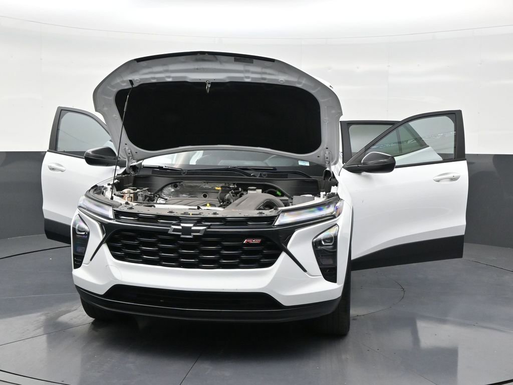 Used 2024 Chevrolet Trax RS image 33