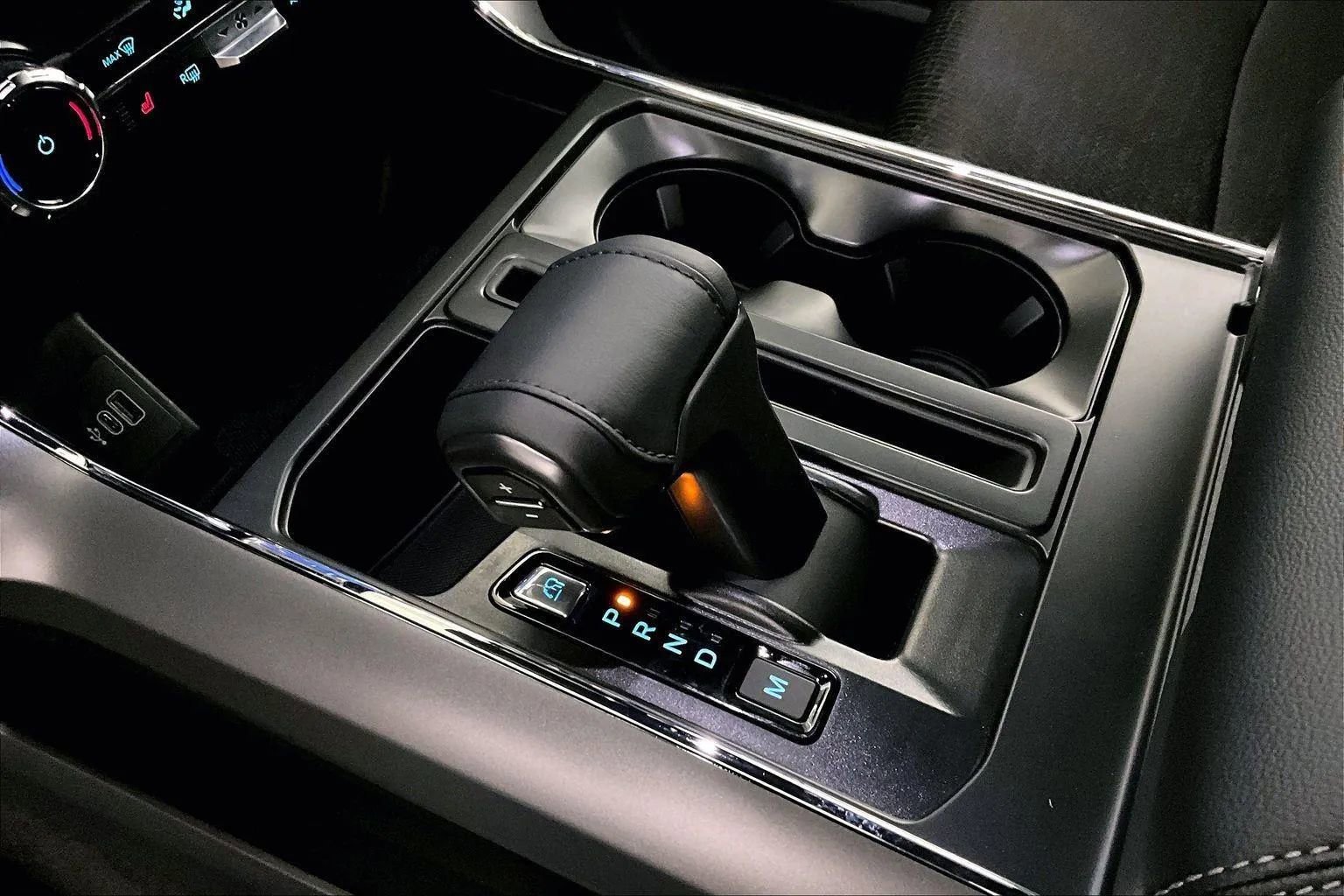 New 2025 Ford F150 XLT w/ Equipment Group 302A MID image 16