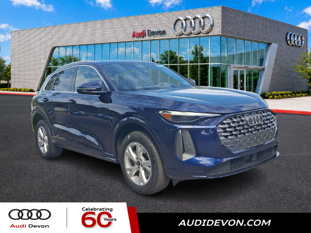Used 2025 Audi Q5 Premium w/ Convenience Package
