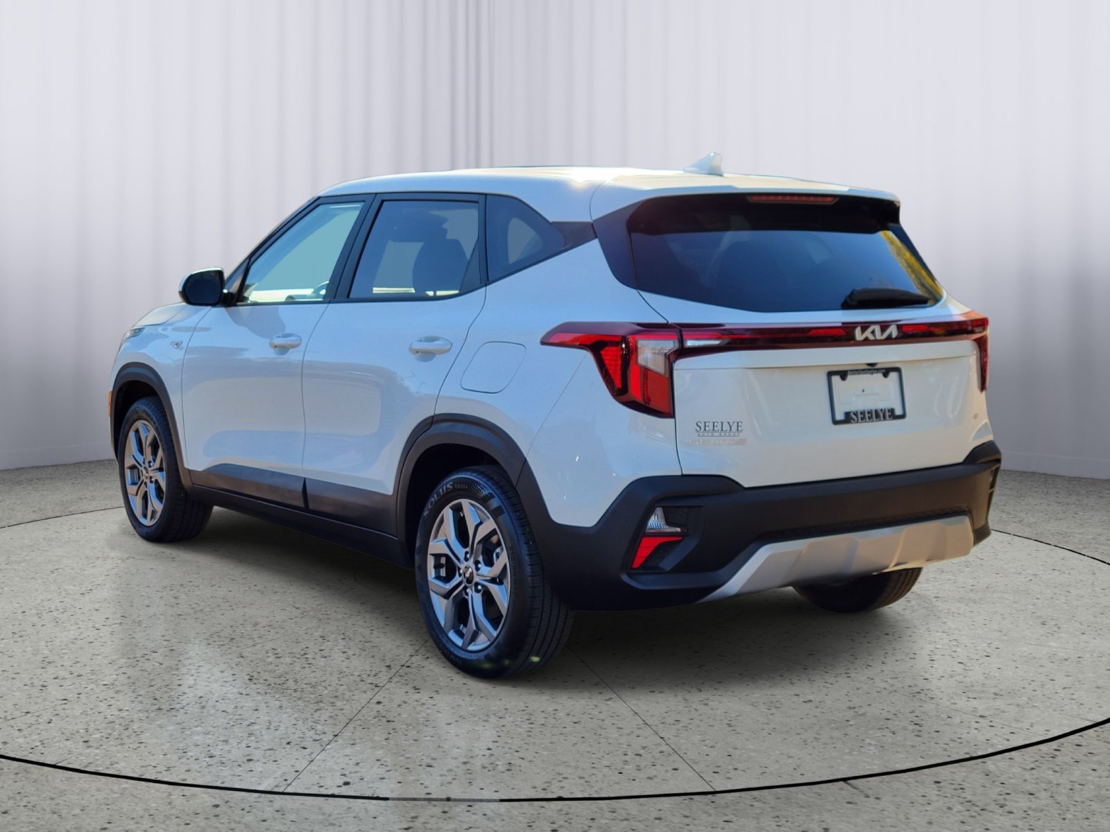 Certified 2024 Kia Seltos LX AWD/4WD image 4