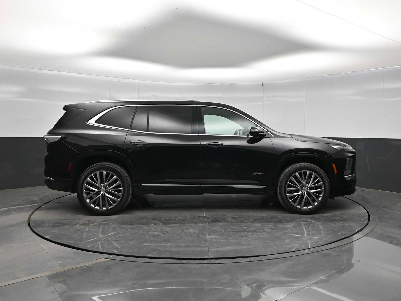 New 2026 Buick Enclave Avenir w/ Super Cruise Package AWD/4WD image 9