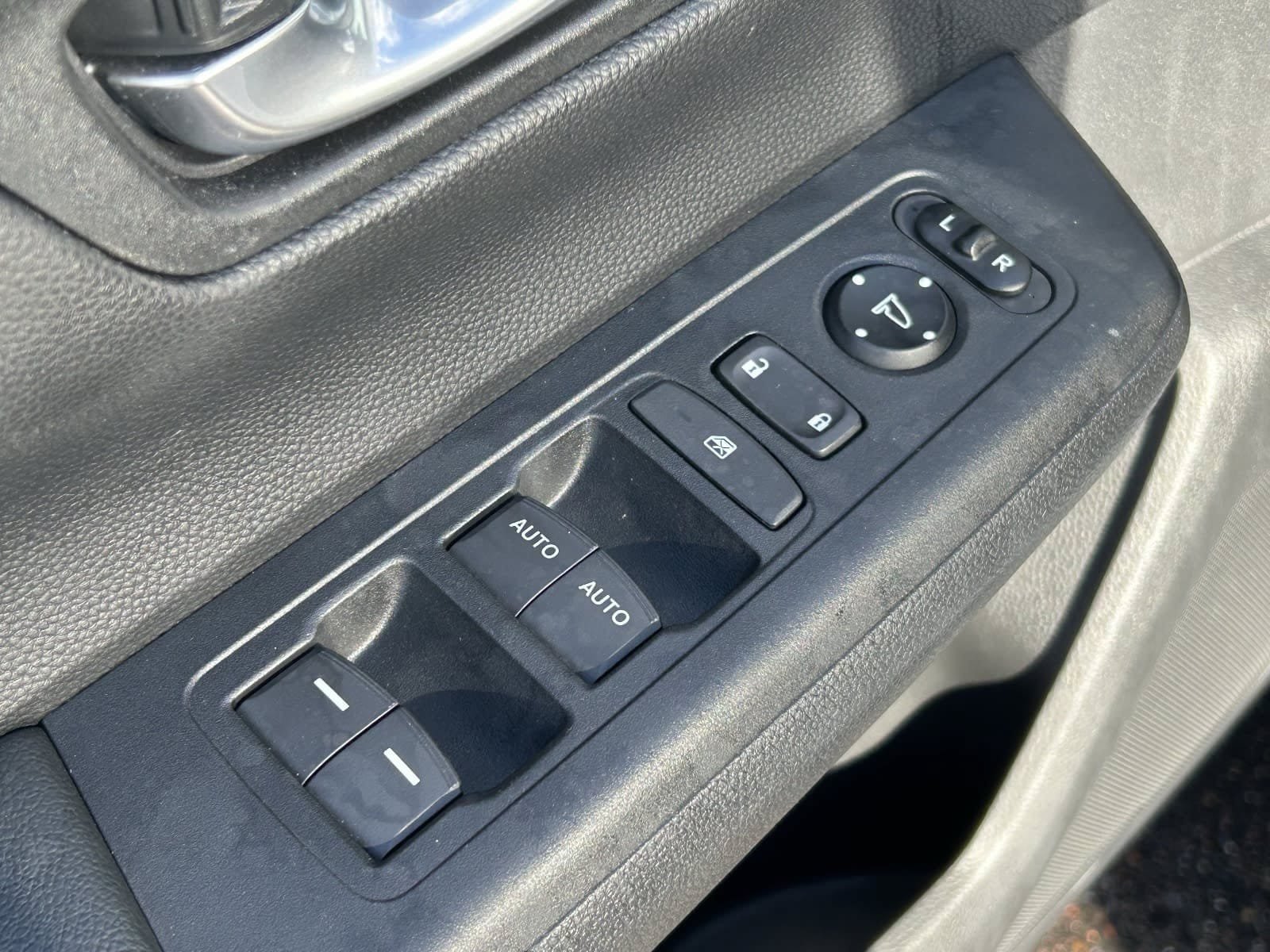 Certified 2023 Honda CR-V EX image 25
