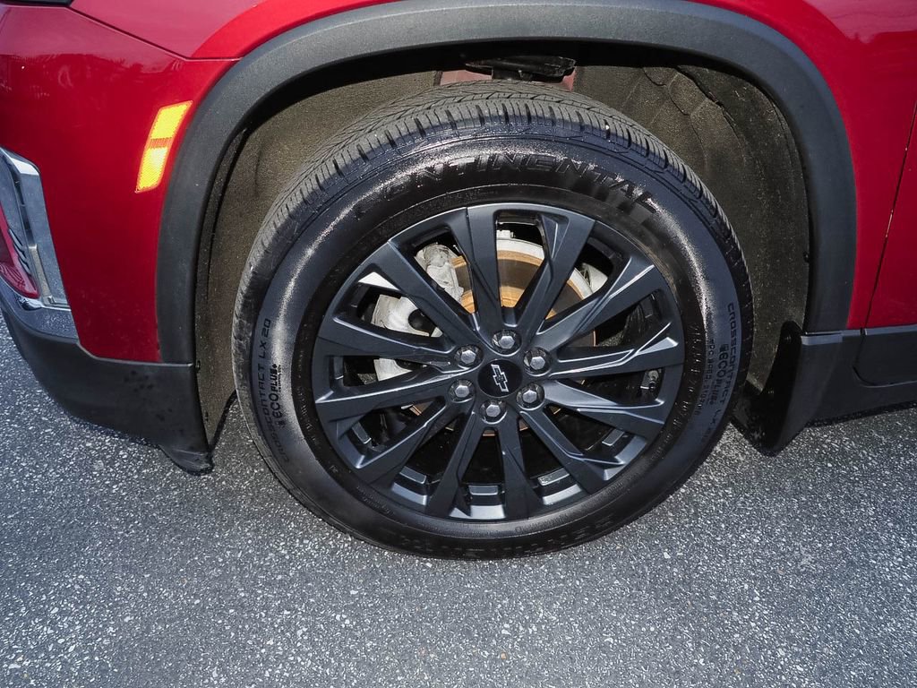 Used 2023 Chevrolet Traverse RS image 36