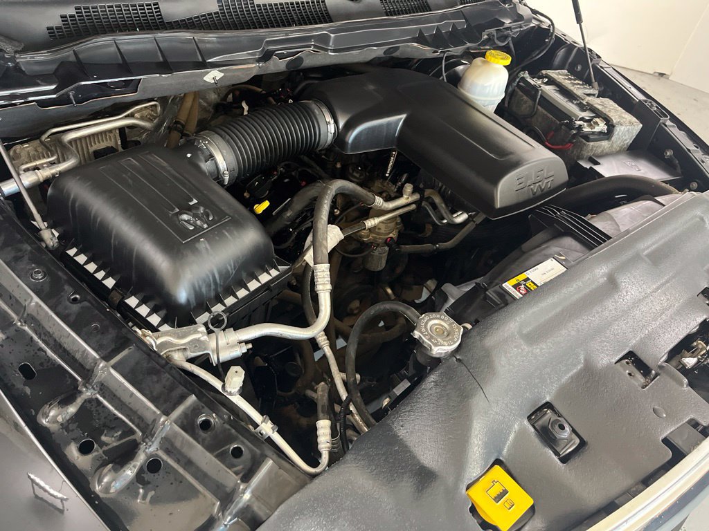 Used 2019 RAM 1500 ST w/ SXT Plus Group AWD/4WD image 10
