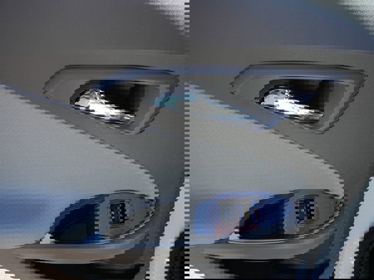 Used 2021 Chevrolet Malibu LS image 24