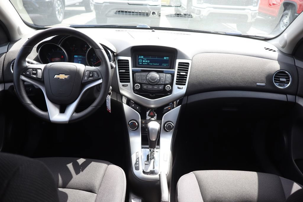 Used 2014 Chevrolet Cruze LT FWD image 14
