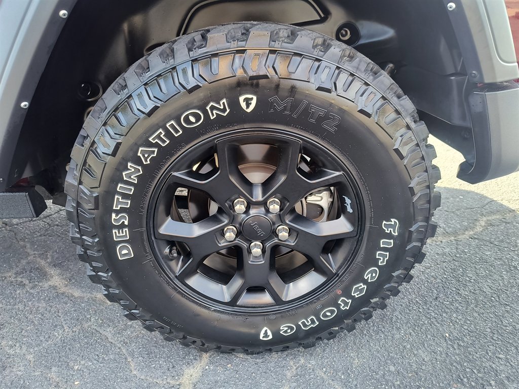 Used 2021 Jeep Wrangler Sport image 11