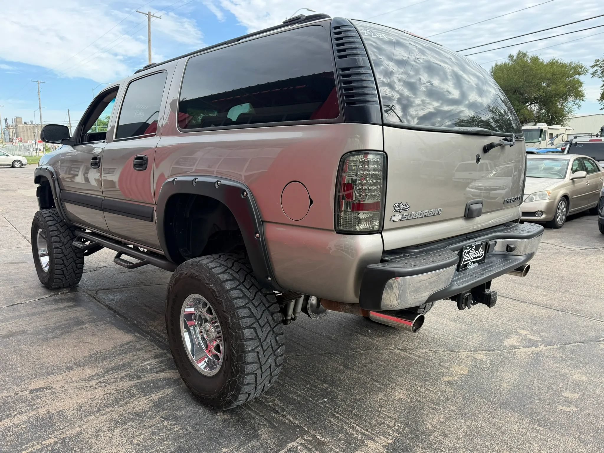 Used 2003 Chevrolet Suburban 2500 LS w/ LS Preferred Equipment Group AWD/4WD image 5