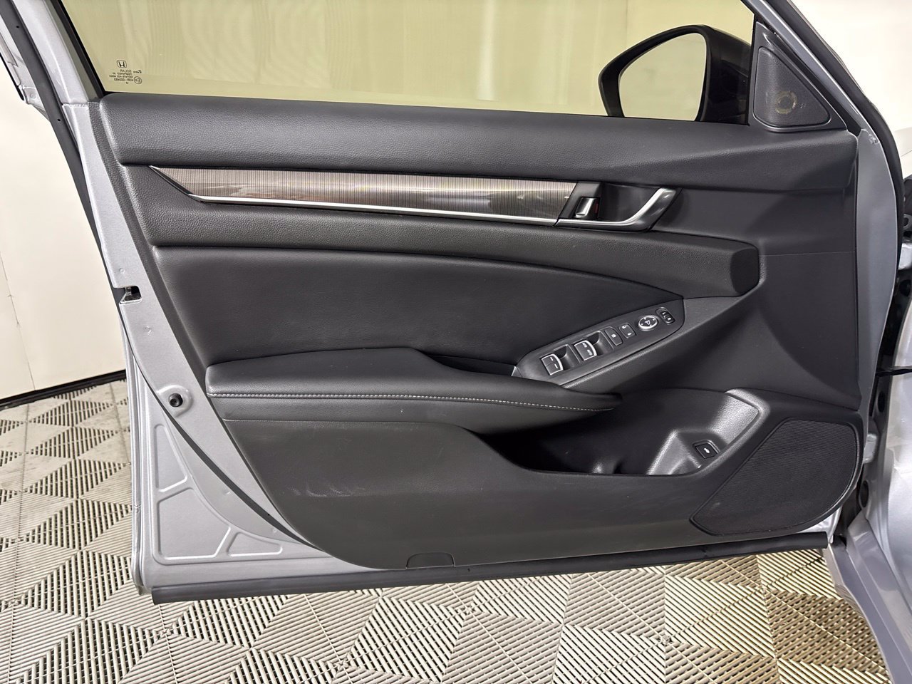 Used 2022 Honda Accord Sport image 7