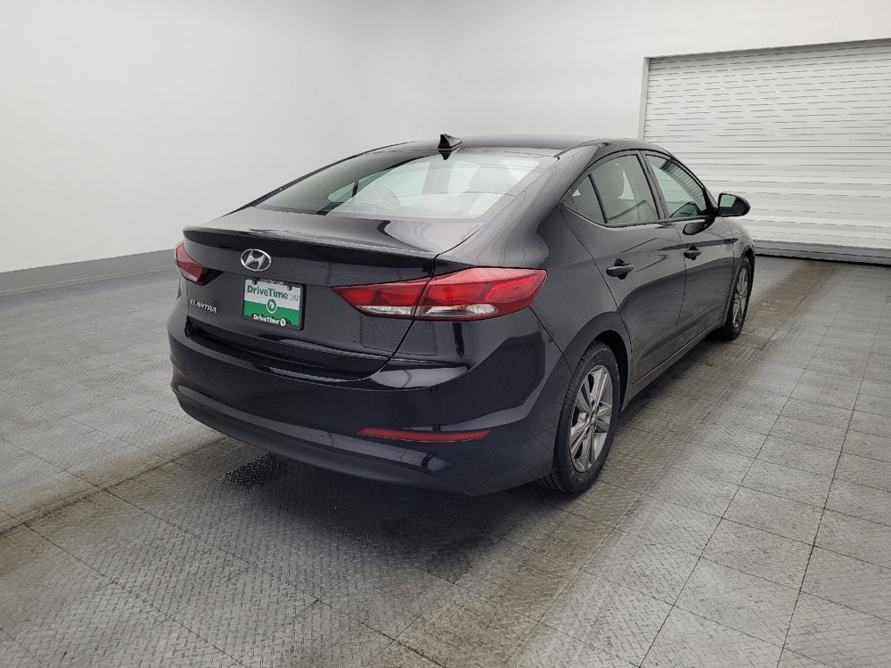 Used 2017 Hyundai Elantra SE image 9