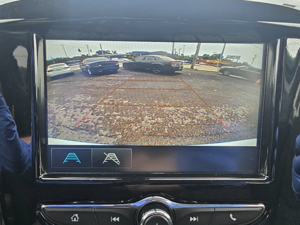 Used 2019 Chevrolet Traverse LT FWD image 59