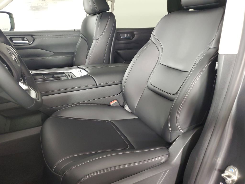 New 2026 Nissan Armada SV image 12