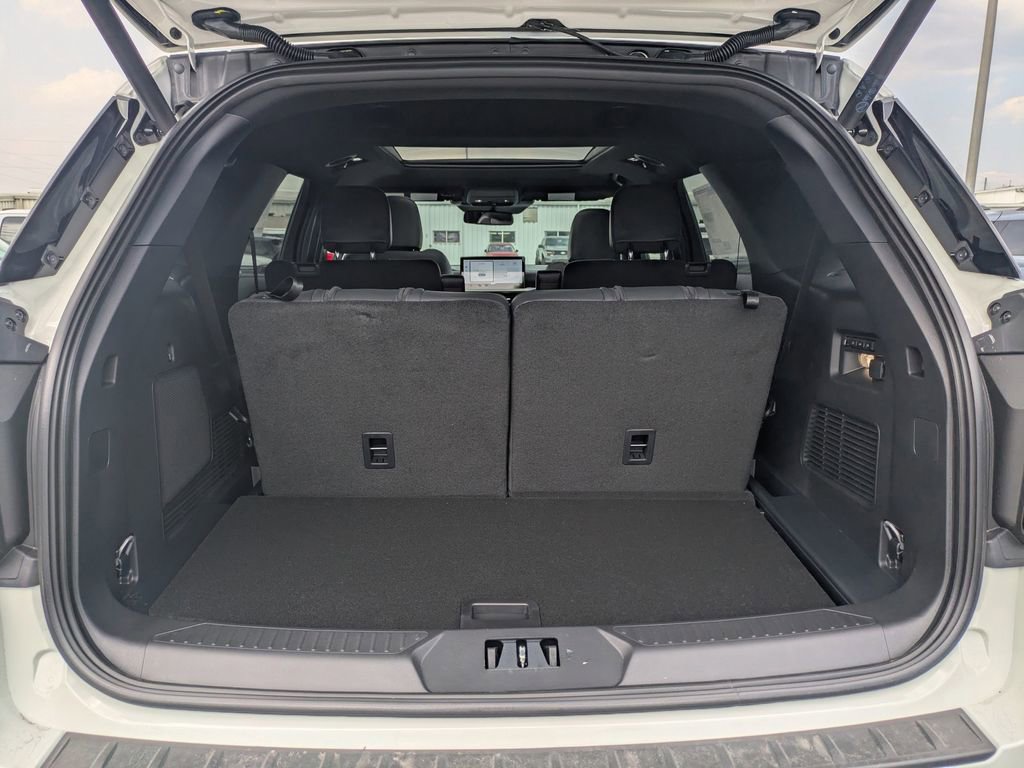 New 2026 Ford Explorer ST RWD image 12