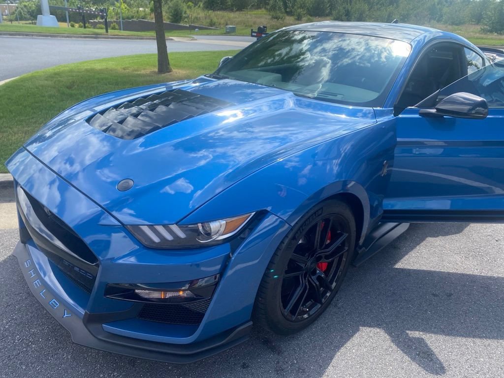 Certified 2021 Ford Mustang Shelby GT500 w/ Technology Package RWD image 17