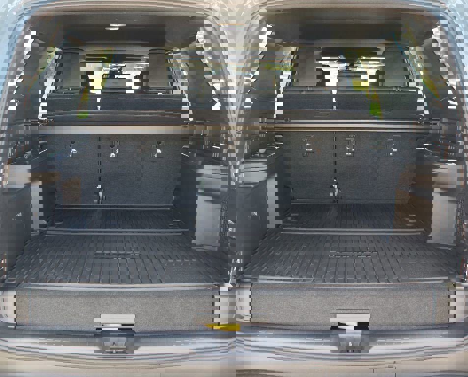 Used 2025 Toyota 4Runner Limited image 17