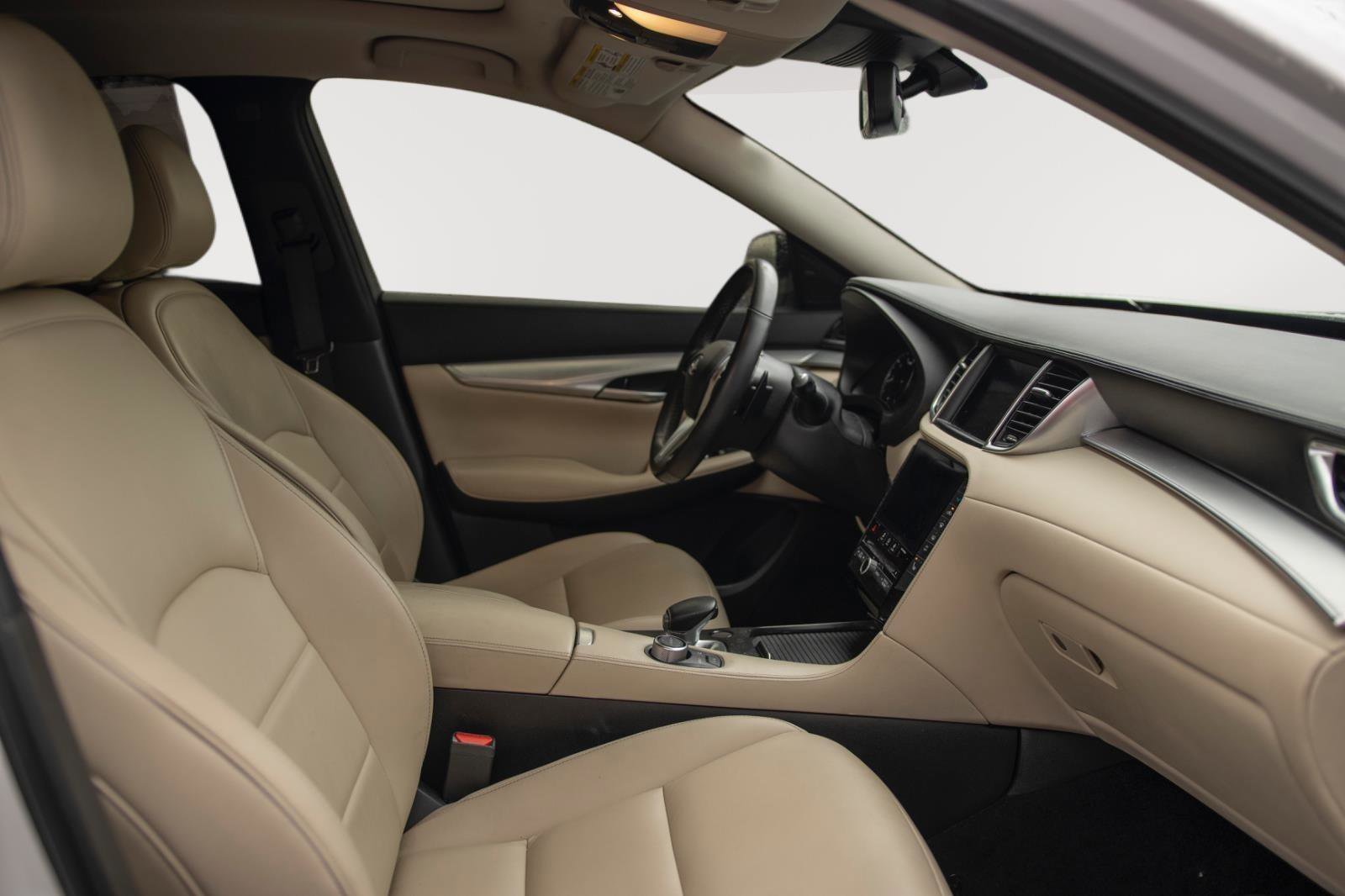 Used 2020 INFINITI QX50 Luxe w/ Cargo Package AWD/4WD image 18
