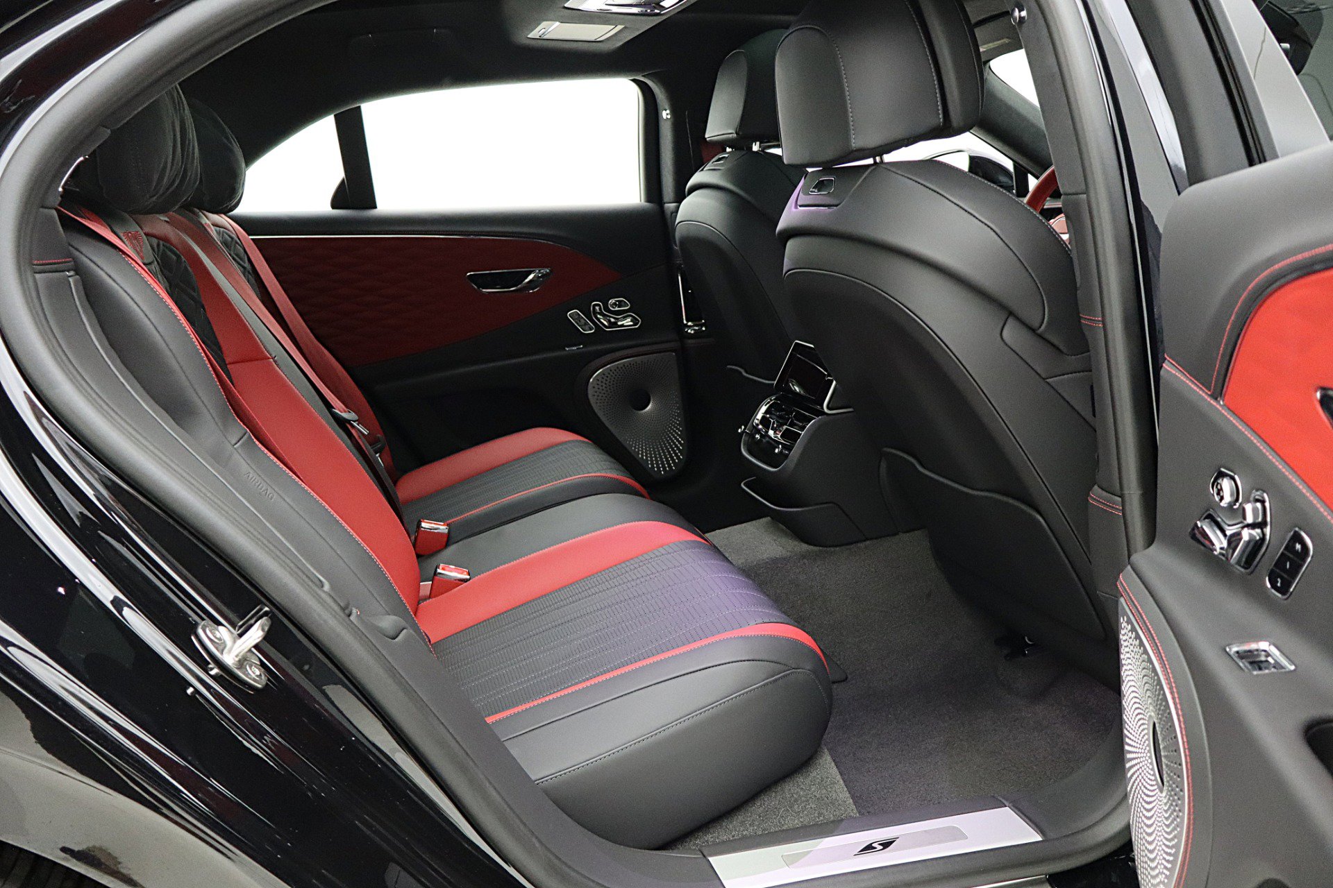 Certified 2023 Bentley Flying Spur S V8 AWD/4WD image 40