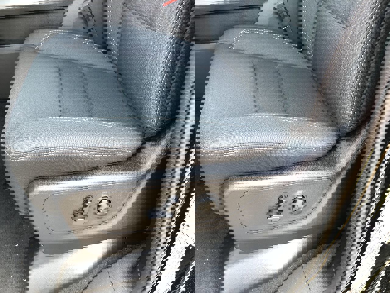 New 2026 RAM 1500 4x4 Crew Cab image 22