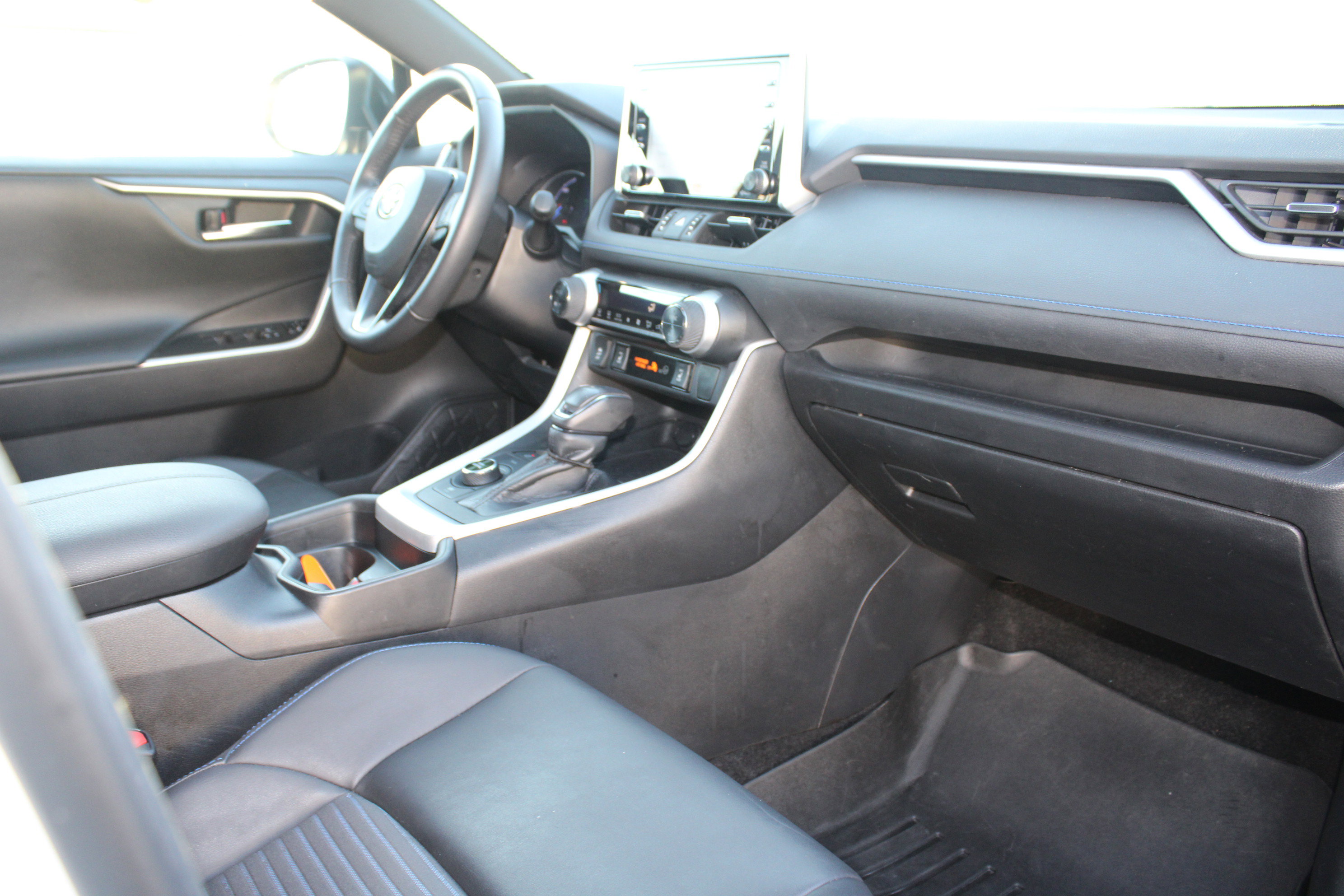 Used 2021 Toyota RAV4 XSE image 45