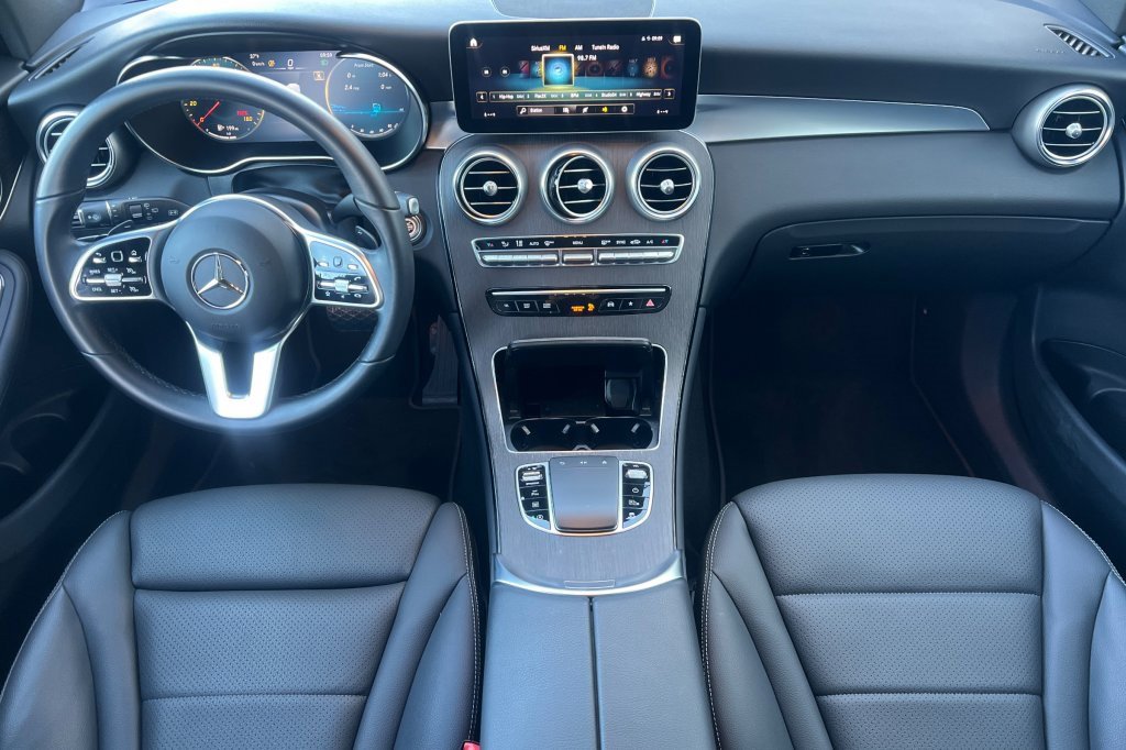 Used 2022 Mercedes-Benz GLC 300 4MATIC image 10