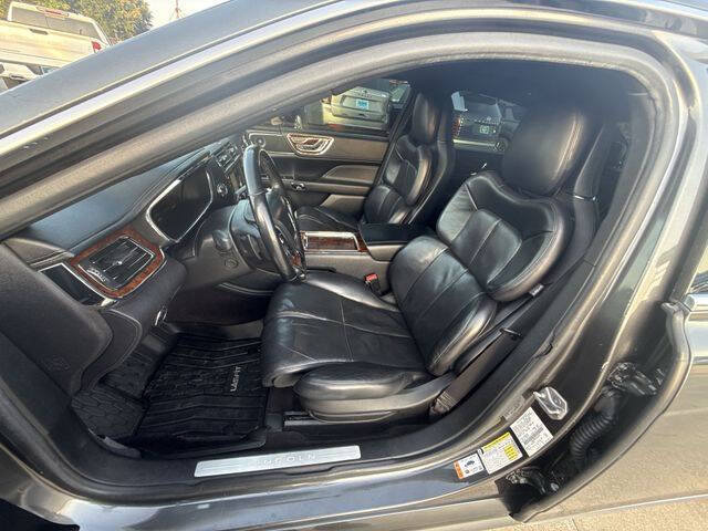 Used 2018 Lincoln Continental Reserve w/ Continental Climate Package FWD image 20