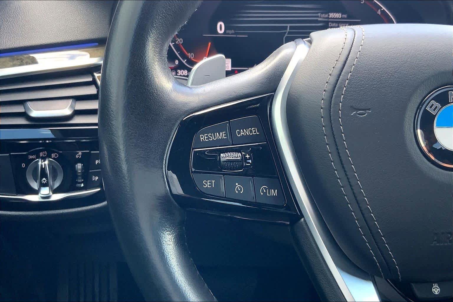 Used 2021 BMW 530i w/ Premium Package RWD image 21